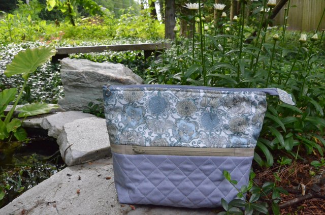 Double zippered open wide pouch by Sewfrench