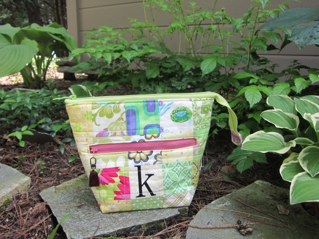 Zippered bag by Sewfrench