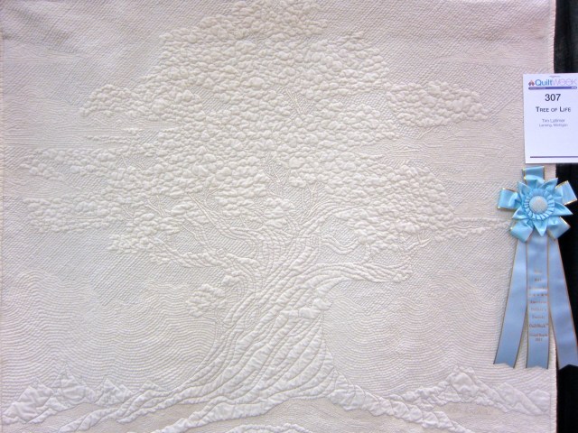 hand quilting Tree of Life quilt