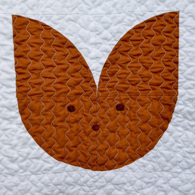 Drunkards Path Animal quilt @ Sewfrench