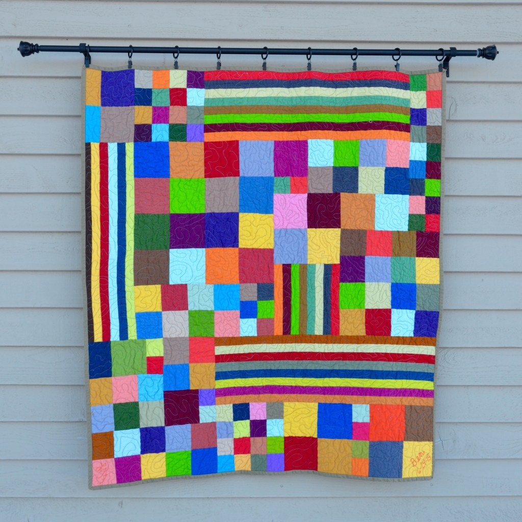 Color Explosion quilt @ Sewfrench